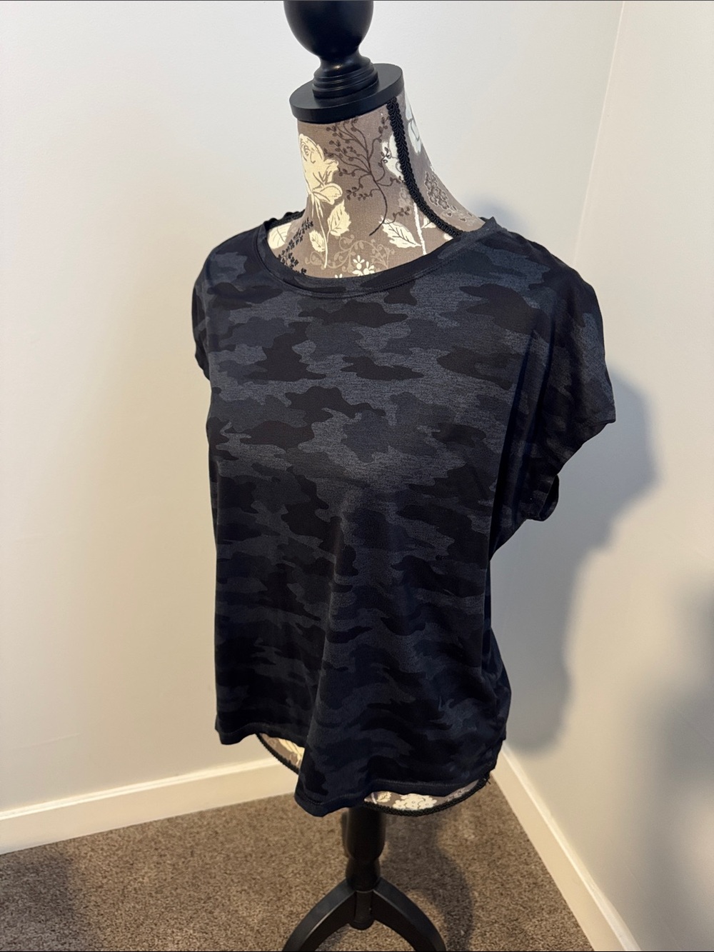 Black Camouflage Short Sleeve Women's Top